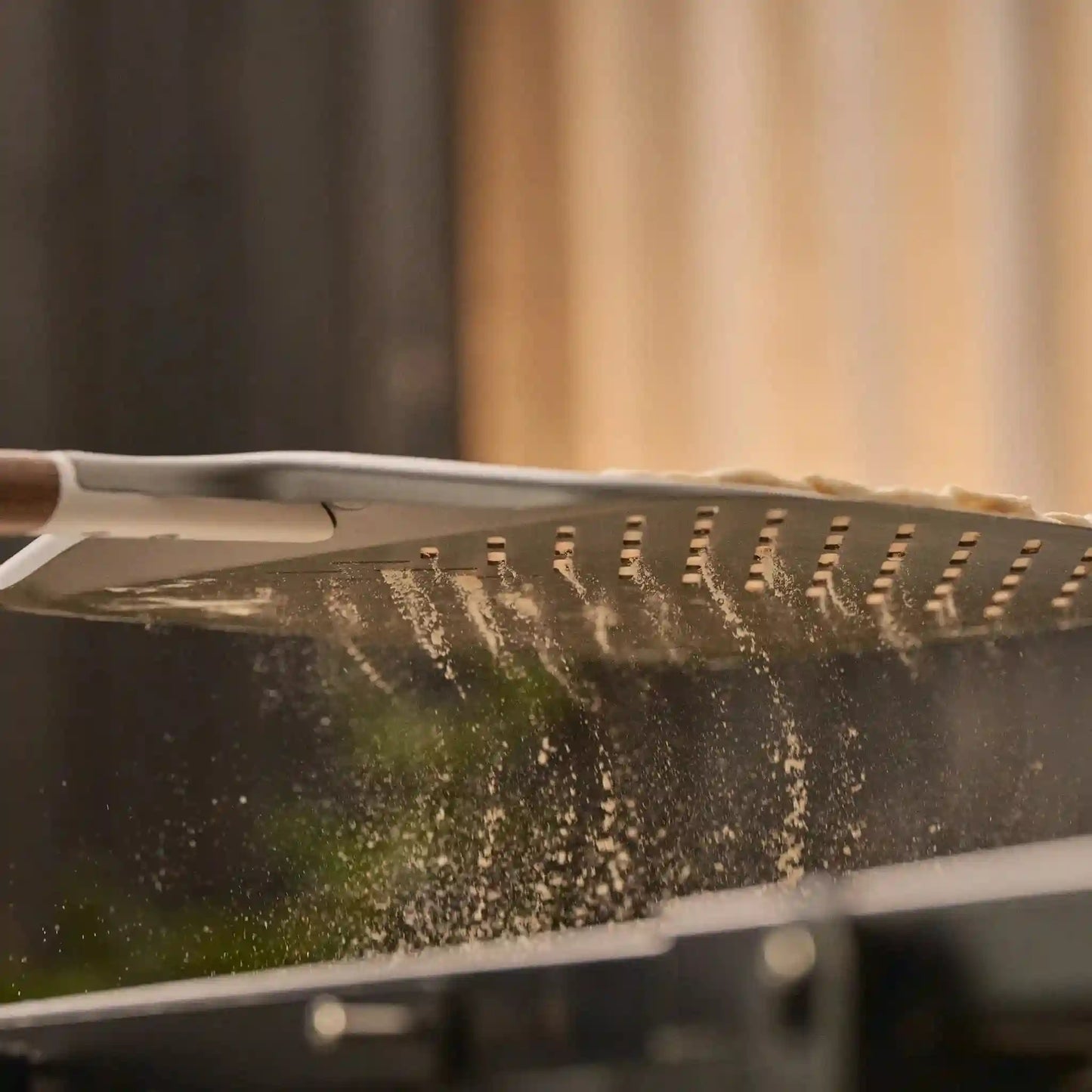 Ooni Signature Perforated Pizza Peel